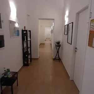 https://casa-laura-oliva-mancini.hotels-amalfi.com