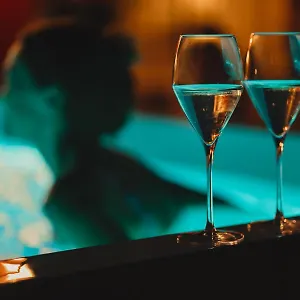 https://hotel-villa-giulia-reitani.sicilyhotelsitaly.net