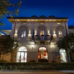 https://palazzo-guiscardo.it-tuscanyhotel.com