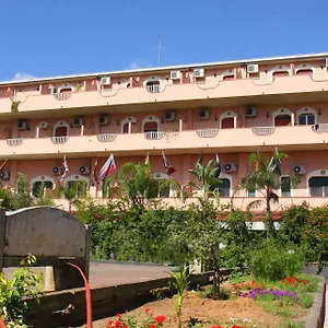 https://dorange-dalcantara.sicilyhotelsitaly.net